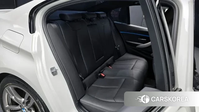 BMW 3 Series (F30) 2018 Белый из Кореи, фото 3