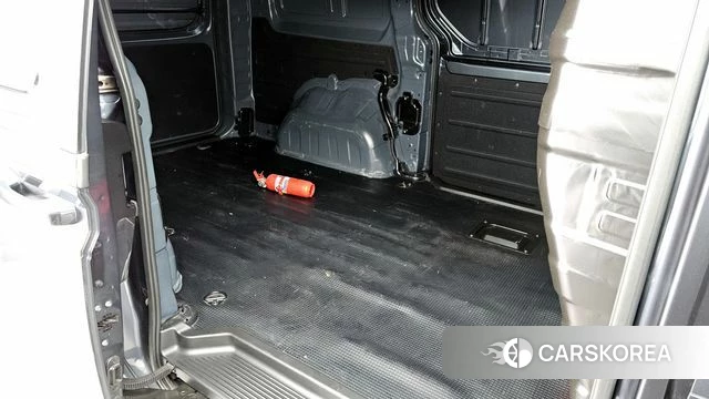 Hyundai Staria 2023 Серый из Кореи, фото 3