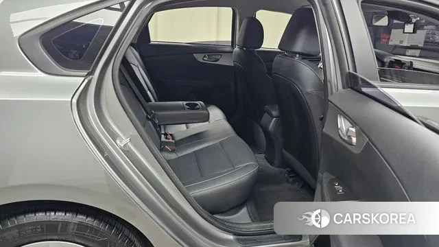 Kia The New K3 2nd generation 2022 Серый из Кореи, фото 3