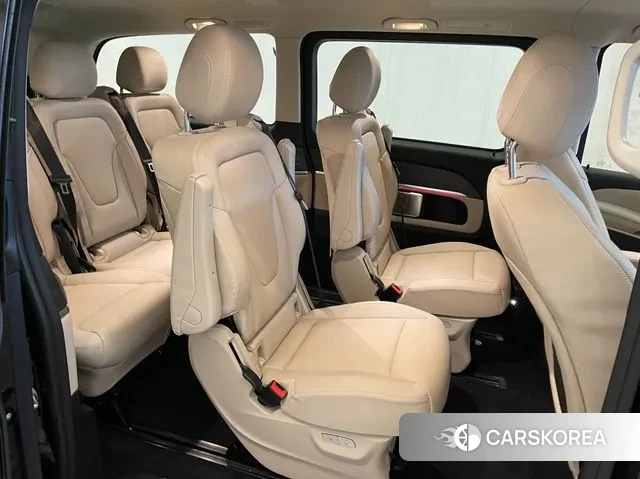 Mercedes-Benz V-Class 2025 Черный из Кореи, фото 3