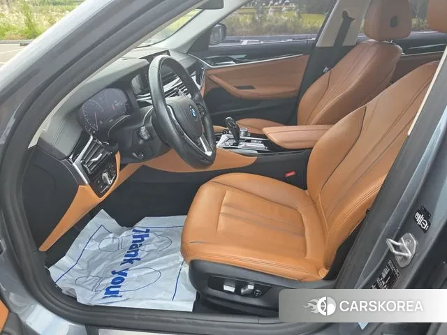 BMW 5 Series (G30) 2019 Серый из Кореи, фото 3
