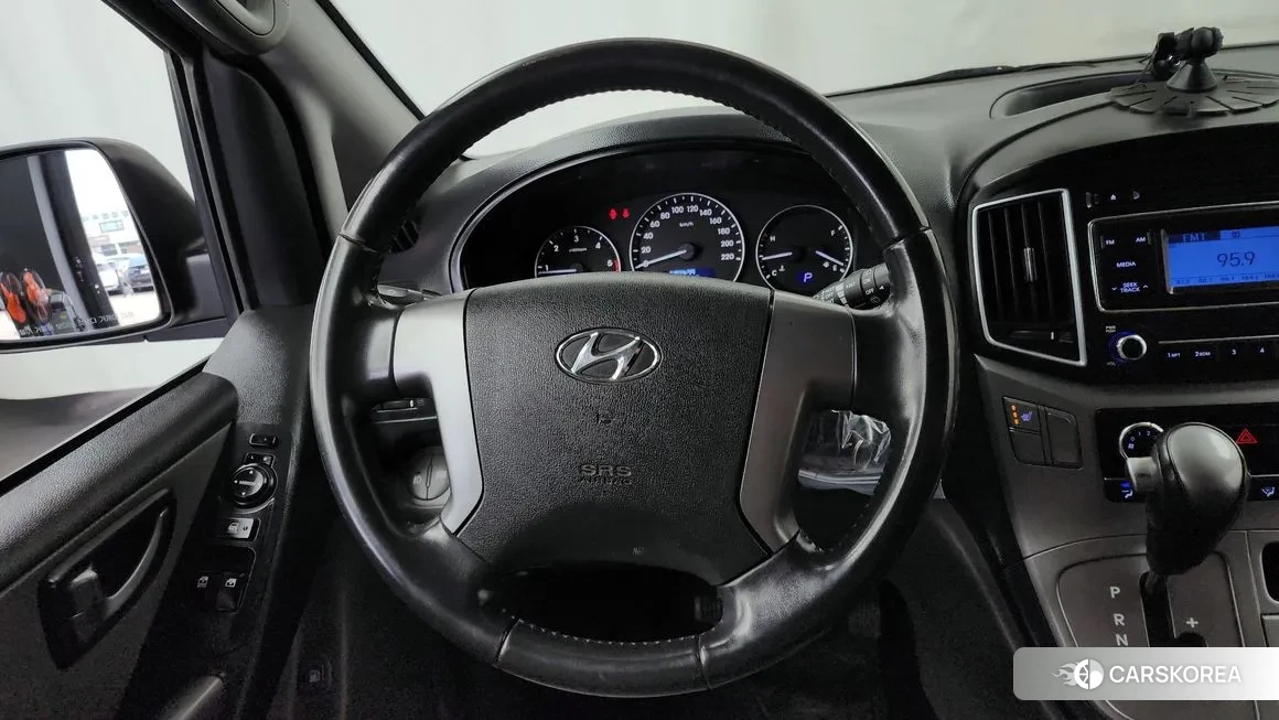 Hyundai The New Grand Starex 2018 Белый из Кореи, фото 3