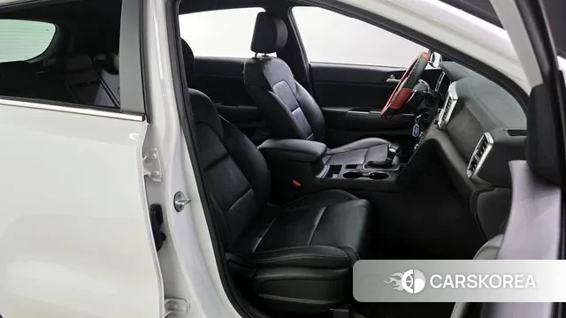 Kia Sportage The Bold 2018 Белый из Кореи, фото 3