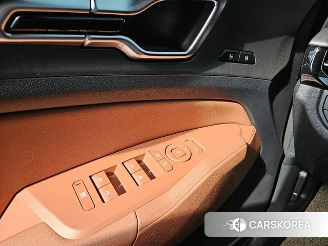 Kia The New Sportage 5th Generation Hybrid 2025 Черный из Кореи, фото 3