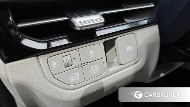 Kia The New Sportage 5th Generation Hybrid 2025 Серый из Кореи, фото 3