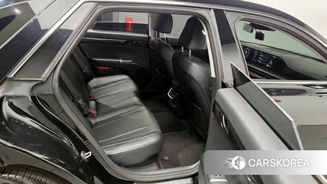 Hyundai Grandeur Hybrid (GN7) 2023 Черный из Кореи, фото 3