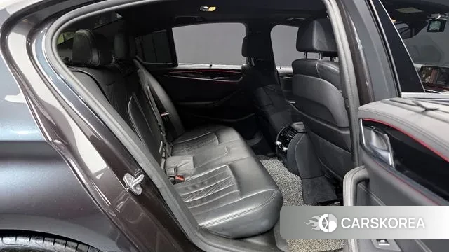 BMW 5 Series (G30) 2019 Серый из Кореи, фото 3