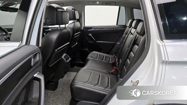 Volkswagen Tiguan second Generation 2020 Белый из Кореи, фото 3