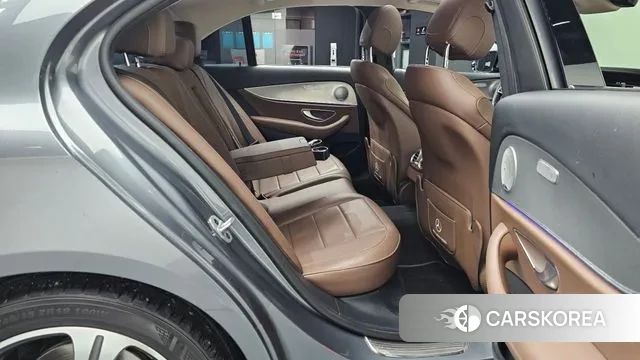 Mercedes-Benz E-Class W213 2019 Серый из Кореи, фото 3