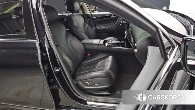 Genesis G80 (RG3) 2022 Черный из Кореи, фото 3