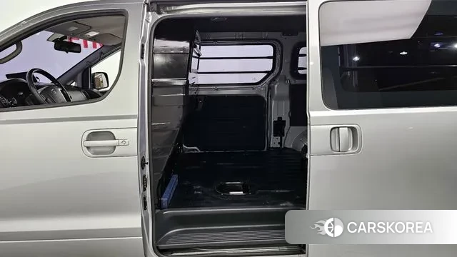 Hyundai The New Grand Starex 2019 Серебряный из Кореи, фото 3