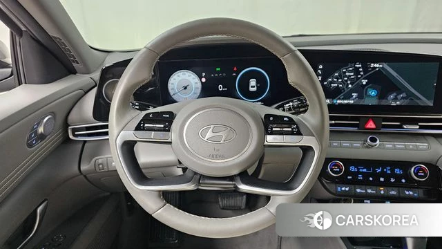 Hyundai The New Avante (CN7) 2023 Серебристо-серый из Кореи, фото 3