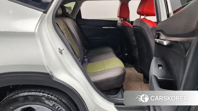 Kia Seltos 2021 Белый из Кореи, фото 3