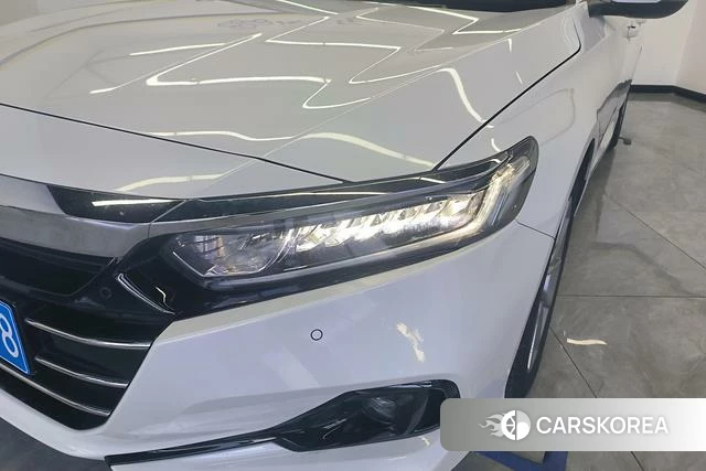 Honda Accord 2022 Белый из Китая, фото 3
