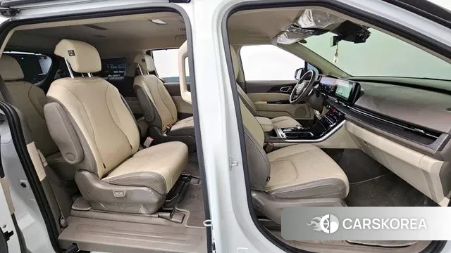Kia Carnival 4th generation 2023 Белый из Кореи, фото 3