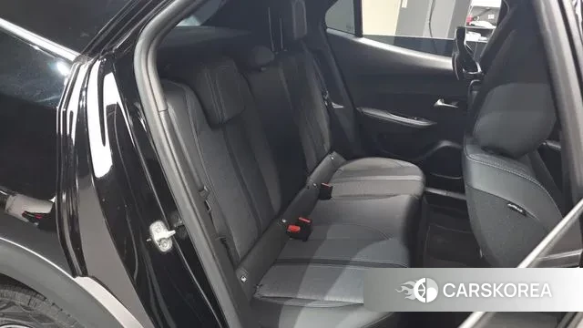 Peugeot e-2008 second generation 2023 Черный из Кореи, фото 3