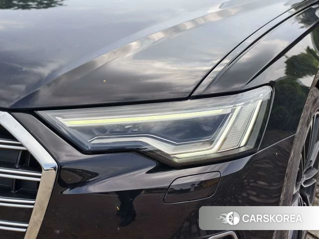 Audi A6L 2022 Черный из Китая, фото 3