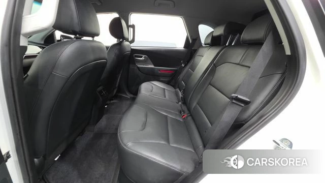 Kia Niro Plus 2022 Белый из Кореи, фото 3