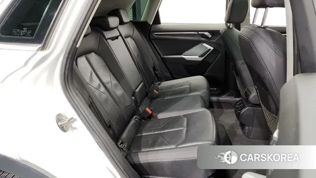 Audi Q3 (F3) 2020 Белый из Кореи, фото 3