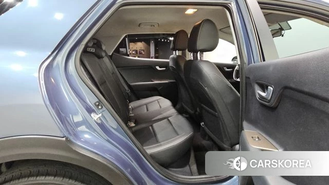 Kia Stonic 2018 Синий из Кореи, фото 3