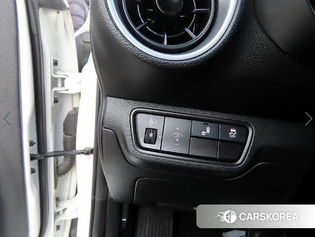 Kia The New K3 2nd generation 2021 Белый из Кореи, фото 3