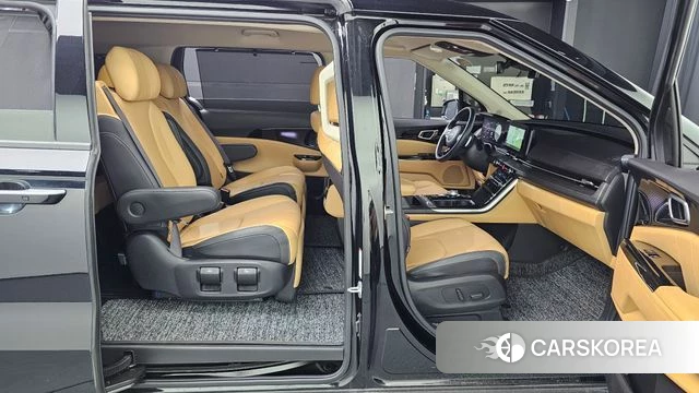 Kia Carnival 4th generation 2022 Черный из Кореи, фото 3