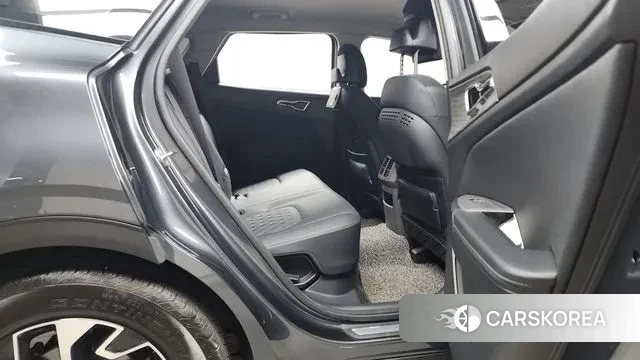 Kia Sportage 5th Generation Hybrid 2023 Серый из Кореи, фото 3