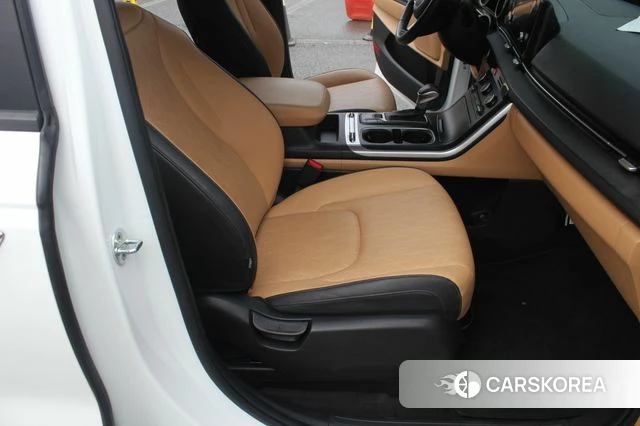 Kia Carnival 4th generation 2023 Белый из Кореи, фото 3