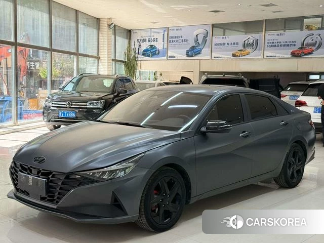 Hyundai Elantra 2023 Темно-серый из Китая, фото 3