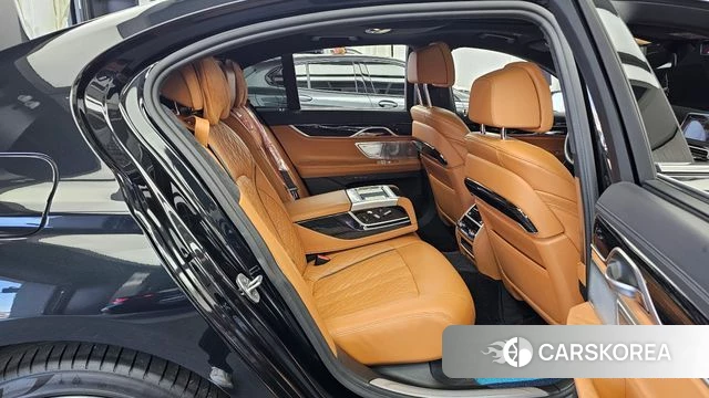 BMW 7 Series (G11) 2022 Черный из Кореи, фото 3
