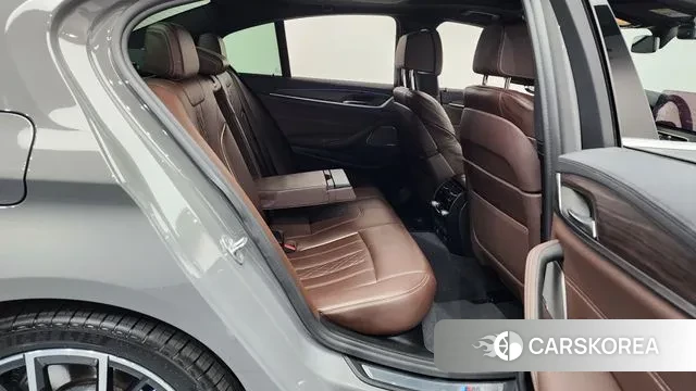 BMW 5 Series (G30) 2020 Серый из Кореи, фото 3