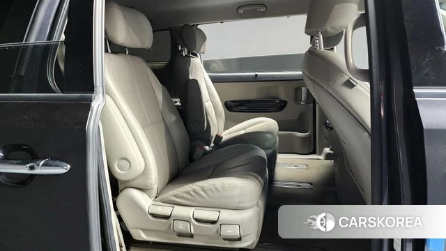 Kia The New Carnival 2018 Серый из Кореи, фото 3