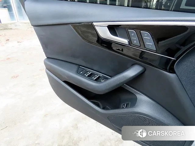 Audi A4 (B9) 2021 Белый из Кореи, фото 3