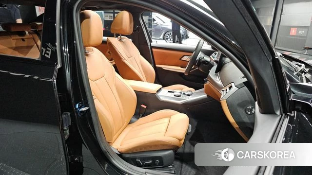 BMW 3 Series (G20) 2025 Черный из Кореи, фото 3