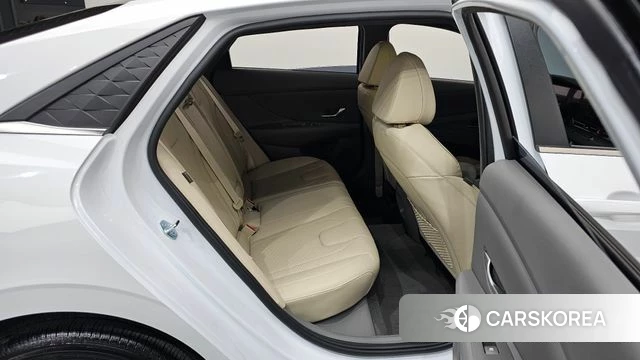 Hyundai The New Avante (CN7) 2025 Белый из Кореи, фото 3