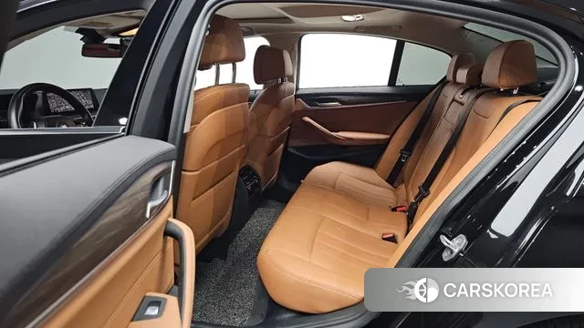 BMW 5 Series (G30) 2020 Черный из Кореи, фото 3