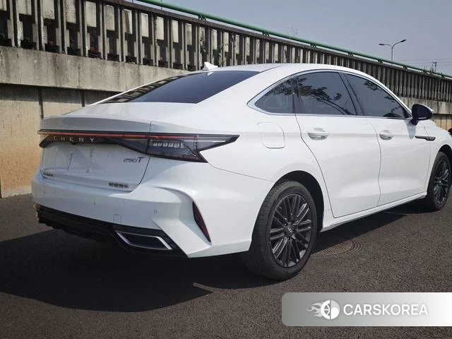 Chery Arrizo 8 2024 Белый из Китая, фото 3