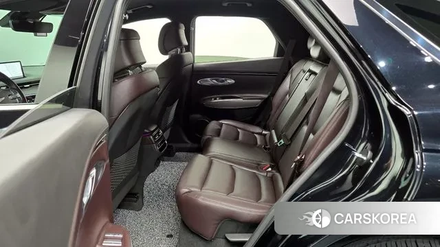 Genesis GV70 2021 Черный из Кореи, фото 3