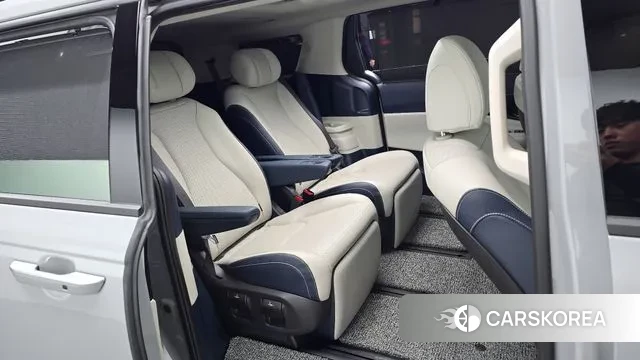 Kia The New Carnival 4th Generation 2024 Серебристо-серый из Кореи, фото 3