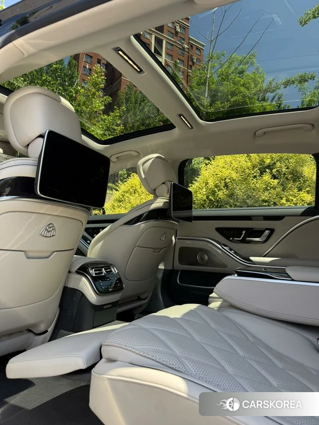 Mercedes-Benz Maybach S-class 2023 Черный из Китая, фото 3