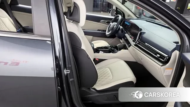 Kia Sportage 5th Generation Hybrid 2023 Серый из Кореи, фото 3