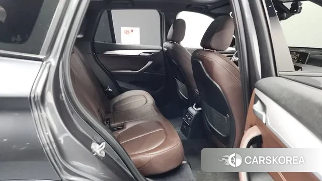 BMW X1 (F48) 2021 Серый из Кореи, фото 3