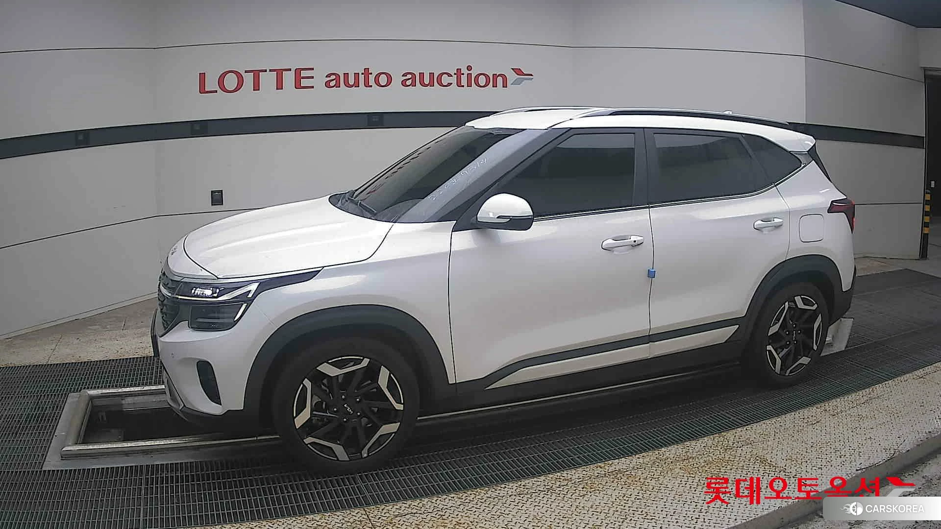 Kia Seltos 2024 Белый из Кореи, фото 3