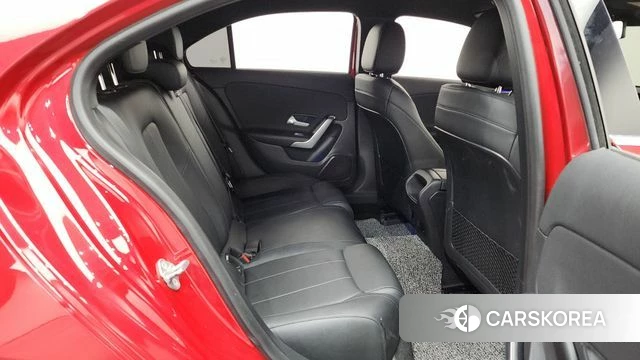 Mercedes-Benz A-Class W177 2021 Красный из Кореи, фото 3