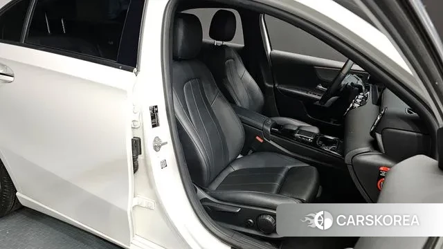 Mercedes-Benz A-Class W177 2021 Белый из Кореи, фото 3