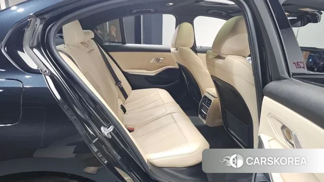 BMW 3 Series (G20) 2023 Черный из Кореи, фото 3