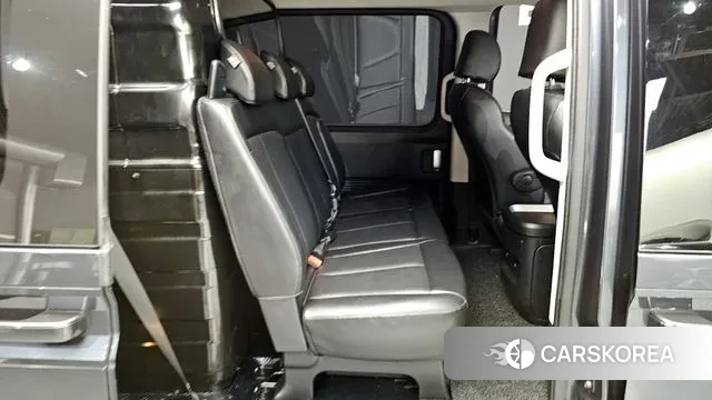 Hyundai Staria 2022 Черный из Кореи, фото 3