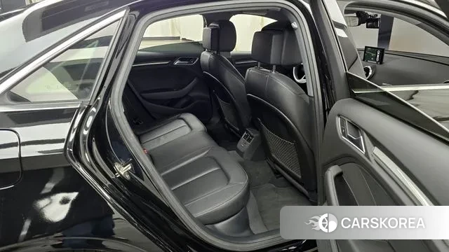 Audi New A3 2018 Черный из Кореи, фото 3