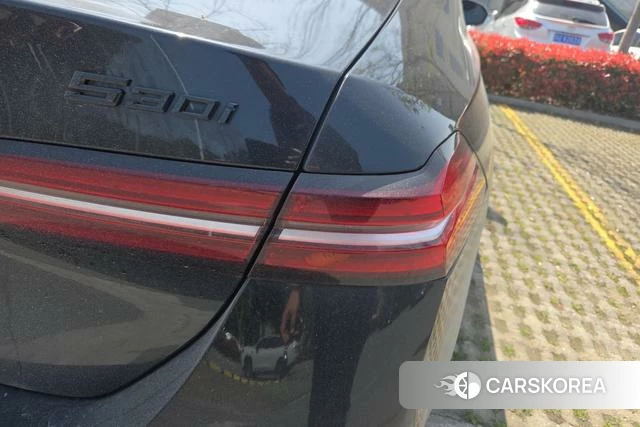 BMW 5 series (imported) 2024 Черный из Китая, фото 3