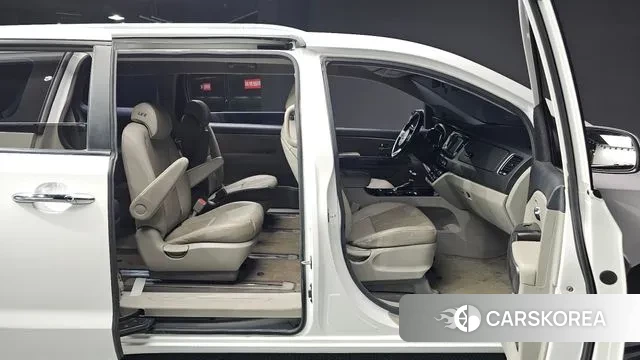 Kia The New Carnival 2019 Белый из Кореи, фото 3